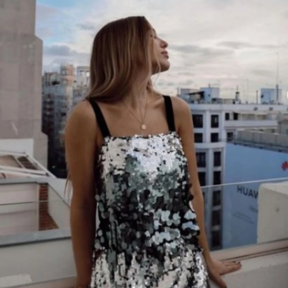 ZARA SILVER SEQUIN MINI DRESS  Bloggers favite - Picture 10 of 17